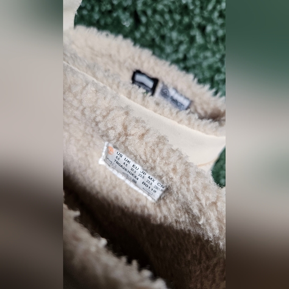 Timberland Boots - Picture 4 of 4